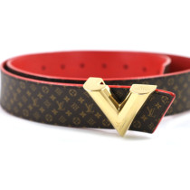 Louis Vuitton Cintura Essential V Belt Monogram