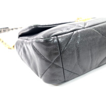 Chanel 19 Pelle Nera