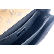 Louis Vuitton Metis Reverse Monogram