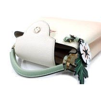 Louis Vuitton Capucines Pelle Rosa, Bianco e Verde