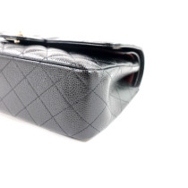 Chanel 11.12 Medium Pelle Caviar Nera