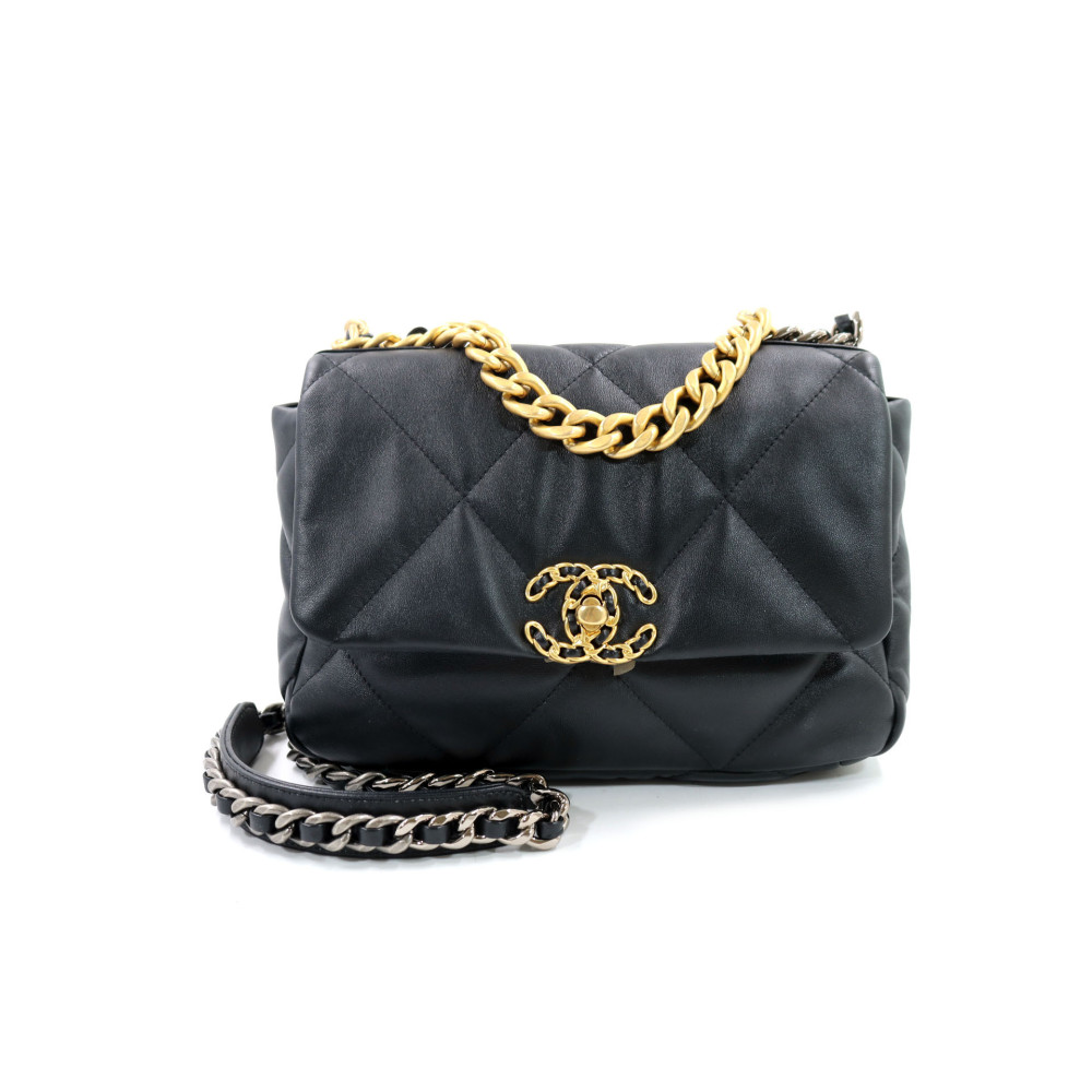 Chanel 19 Small Pelle D'Agnello Nera