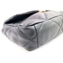 Chanel 19 Small Pelle D'Agnello Nera