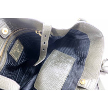 Prada Shopping Pelle Verde