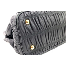 Prada Gauffre Pelle Nera
