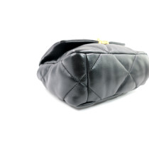 Chanel 19 Pelle Nera