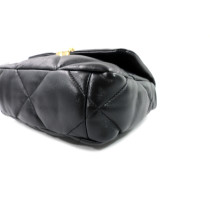 Chanel 19 Pelle Nera