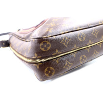 Louis Vuitton Bequia Monogram
