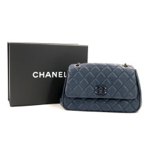 Chanel Cruise 2016 Pelle Blu