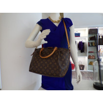 Louis Vuitton Turenne MM Monogram