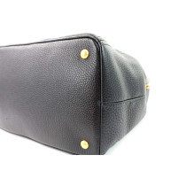Prada Shopping Pelle Nera