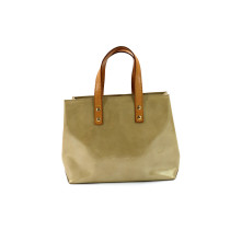 Louis Vuitton Reade Vernis Beige
