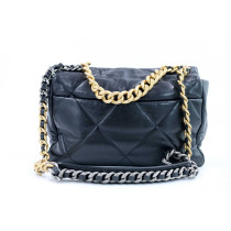 Chanel 19 Media Pelle Nera
