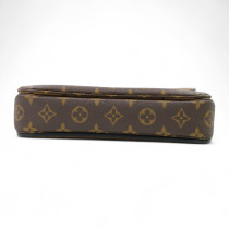 Louis Vuitton Metis Reverse Monogram