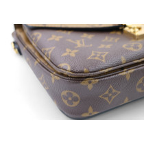 Louis Vuitton Metis Reverse Monogram