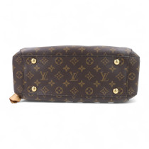 Louis Vuitton Montaigne MM Monogram
