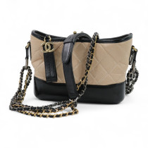 Chanel Gabrielle Pelle Nera e Beige
