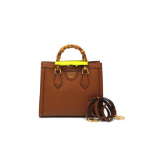 Gucci Diana Small cuoio