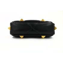 Valentino RomanStud Pelle Nera