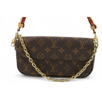 Louis Vuitton Pochette Ivy Monogram