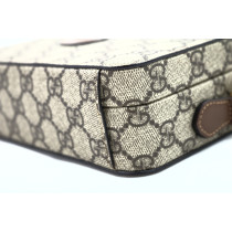 Gucci Messenger GG Supreme