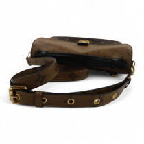 Louis Vuitton Metis Reverse Monogram
