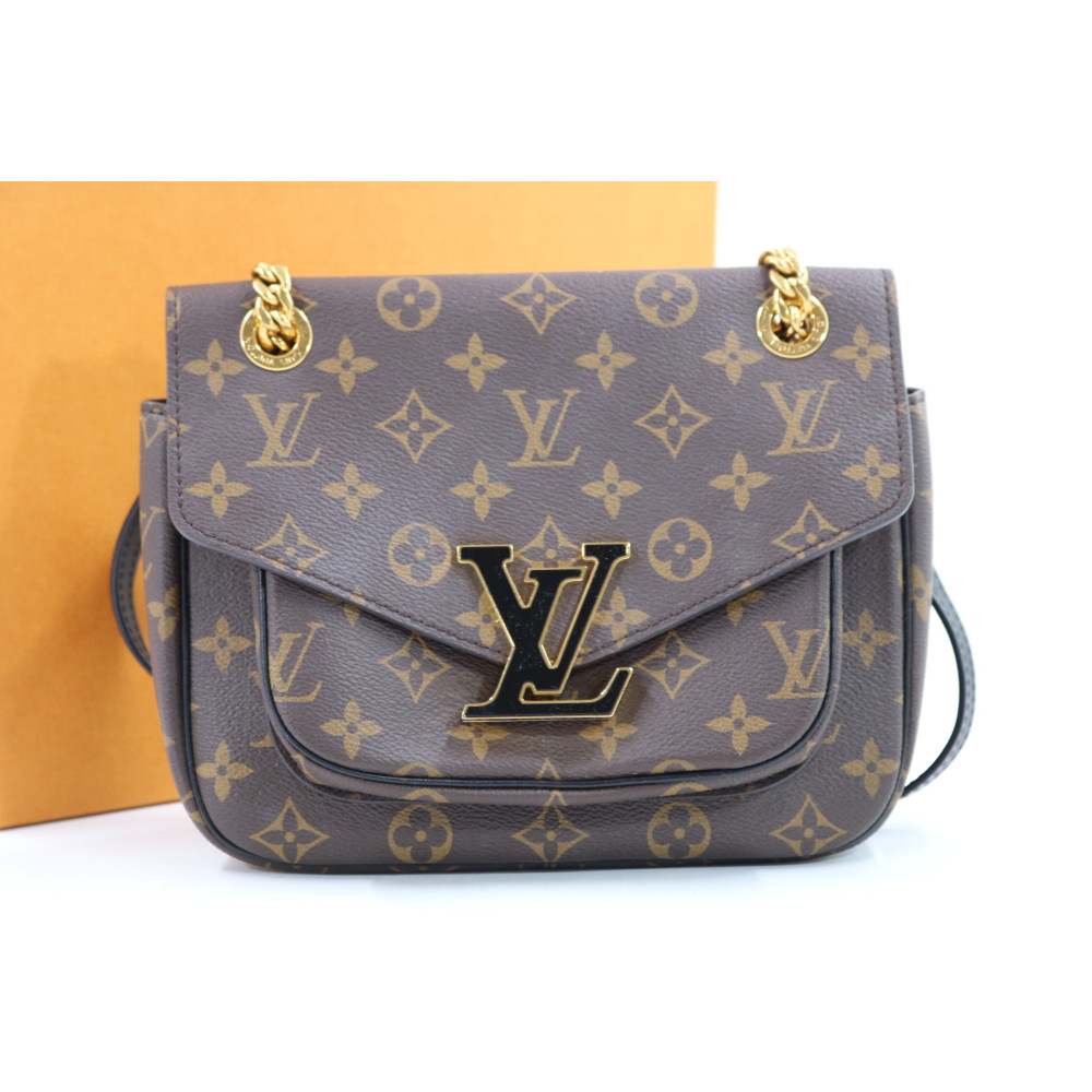 Louis Vuitton Passy Monogram Marrone