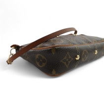 Louis Vuitton Per Marc Jacobs Pochette Rivets 2007 Monogram