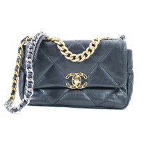 Chanel 19 Piccola Pelle Nera