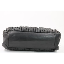 Miu Miu Shopping Pelle Nera