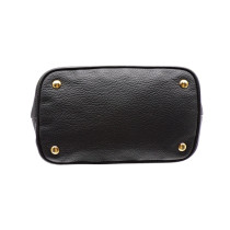 Miu Miu Shopping Pelle Nera
