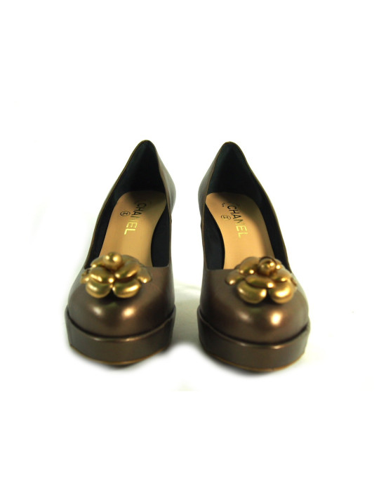 Chanel DecolletÃ© Dorate