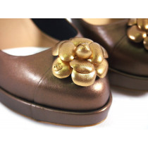 Chanel DecolletÃ© Dorate